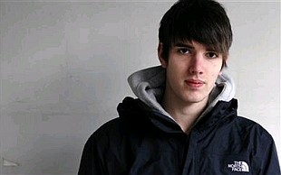 Netsky - Moving With You